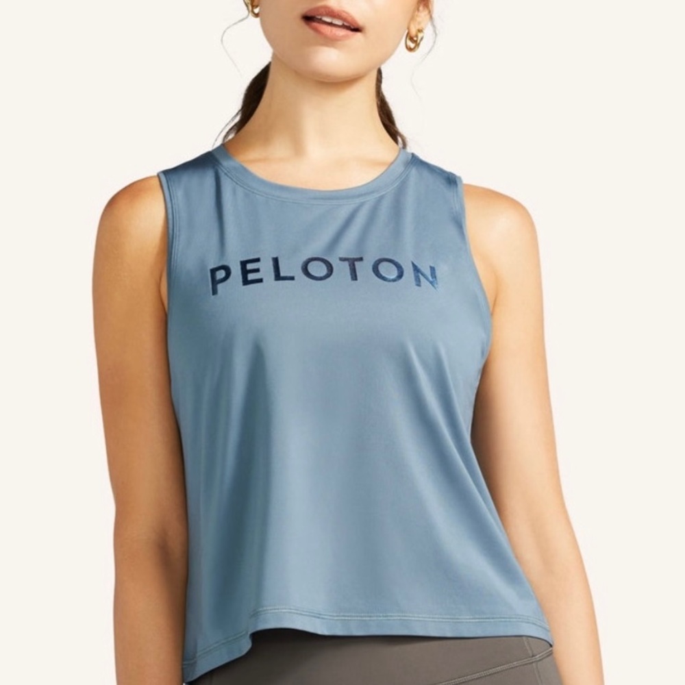Peloton cropped muscle tank